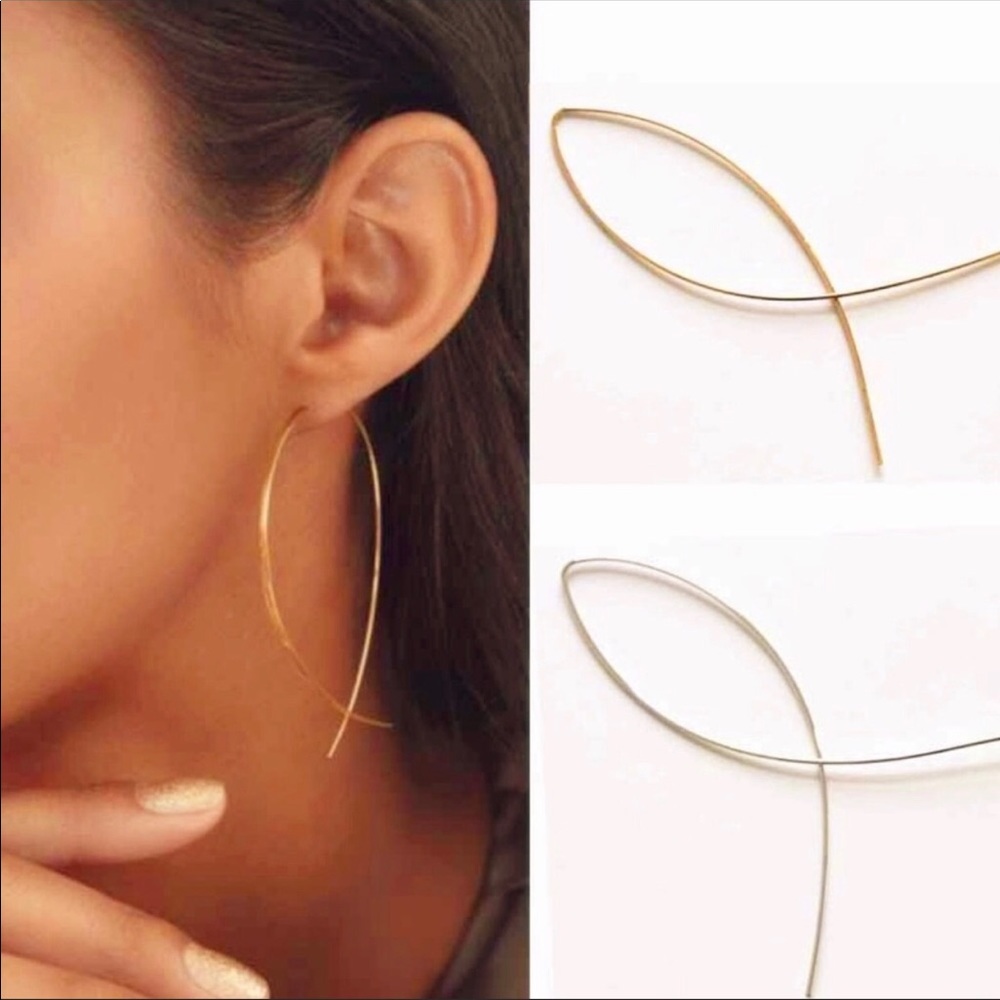 Minimalist wire earrings gold